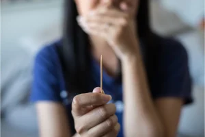 Wooden Toothpick applies in Healthcare and Dental Clinics