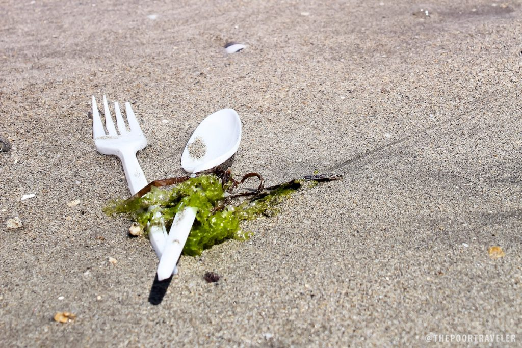 white plastic cutlery