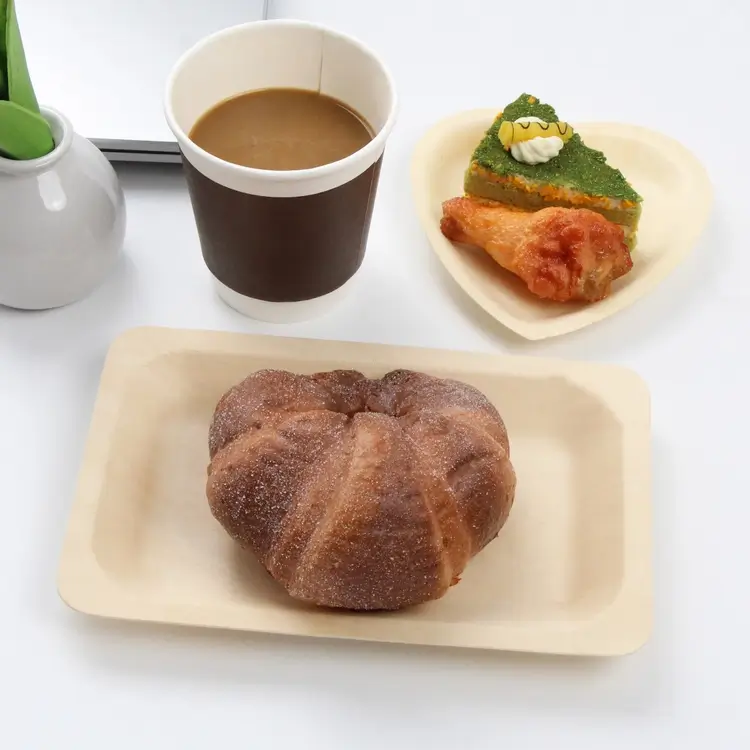 Hotel Lounges & Café Dessert